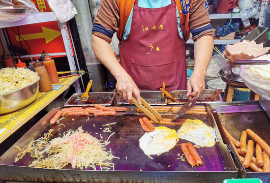 正在工作的饮食业个体户