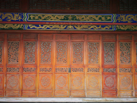 中式雕花古建门