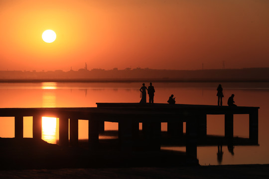 盐湖夕阳