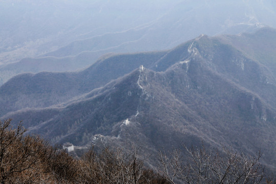 长城水墨山水画