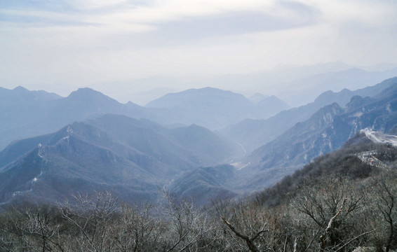 长城水墨山水画