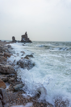 海浪礁石