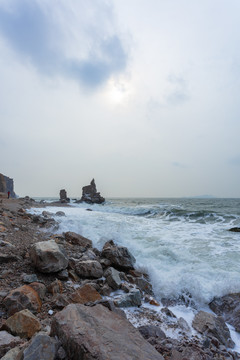 海浪礁石