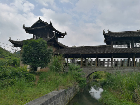 风雨桥