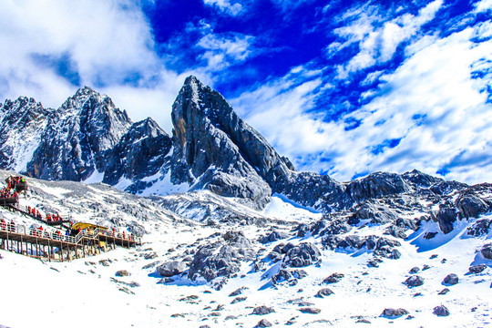 玉龙雪山风光壁纸