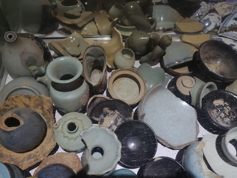 考古瓷器碎片