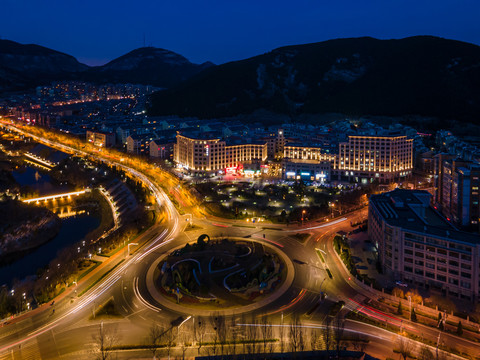 航拍济南历阳大街夜景