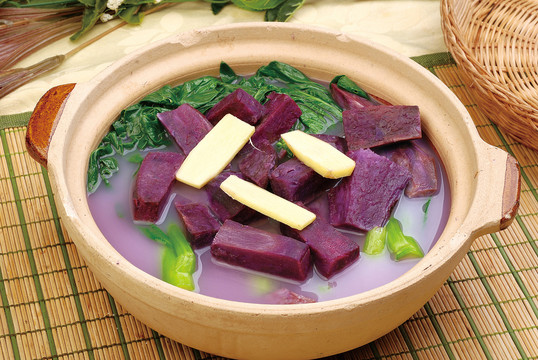 紫心薯煲菜心