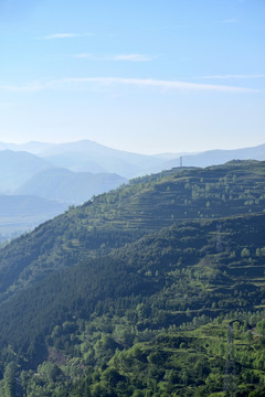 蓝天白云青山绿树