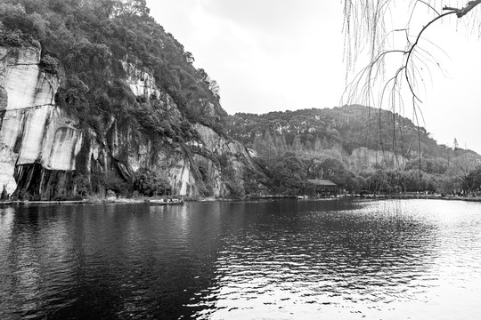 绍兴东湖景区