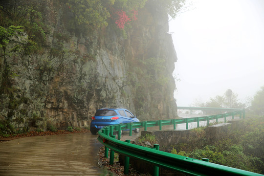 雨中皖南川藏线