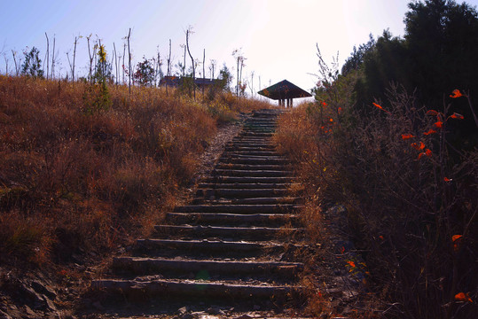 舞彩浅山滨水国家登山步道