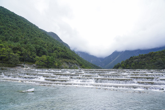 镜泊湖