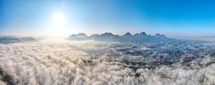 都峤山云海