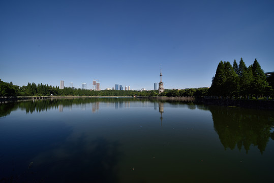 长沙年嘉湖城市建筑风光