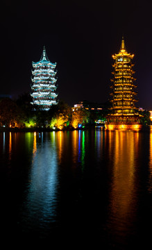 广西桂林两江四湖日月双塔夜景