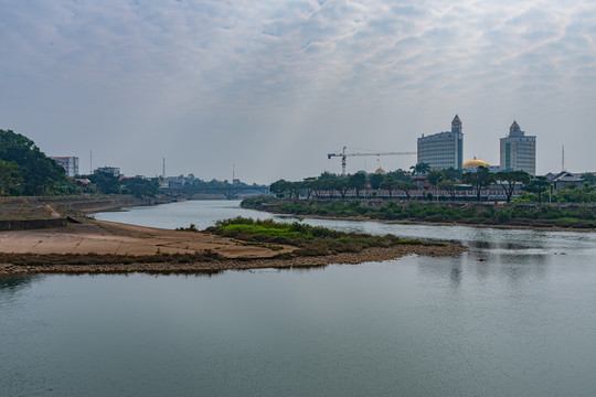 广西防城港东兴国门口岸北仑河