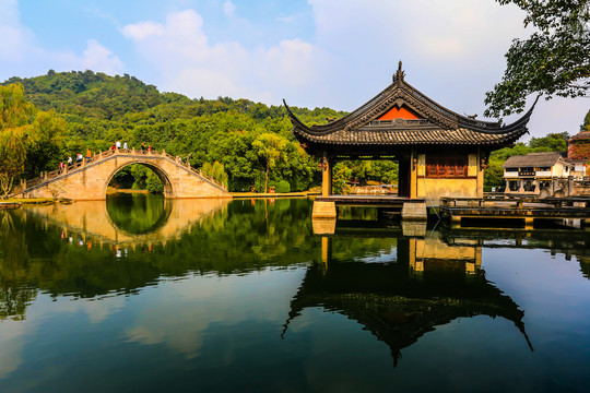 浙江柯岩风景区亭子