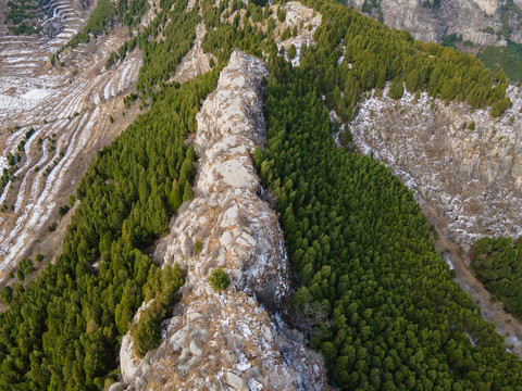 航拍济南南部山区的连绵群山04