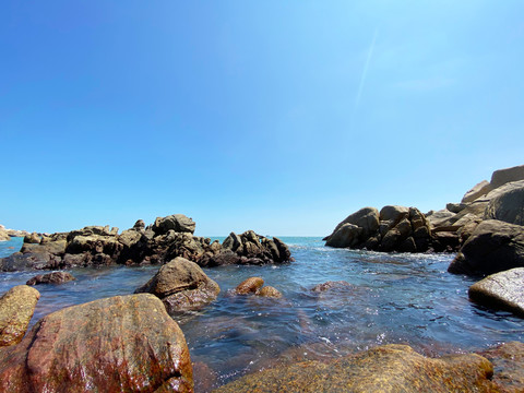 海浪礁石天空云彩