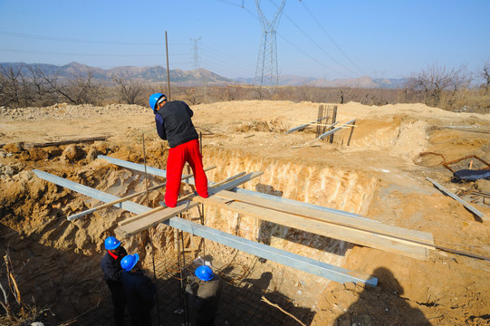 电力铁塔建设