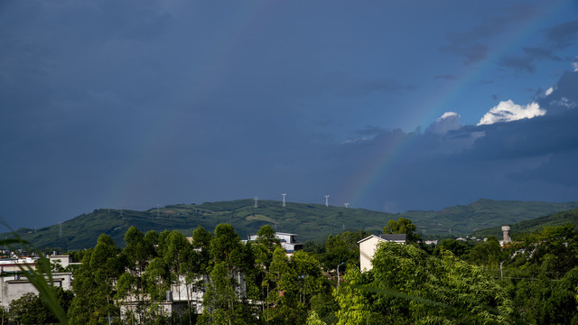 雨后彩虹