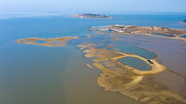 即墨驴岛远眺田横岛