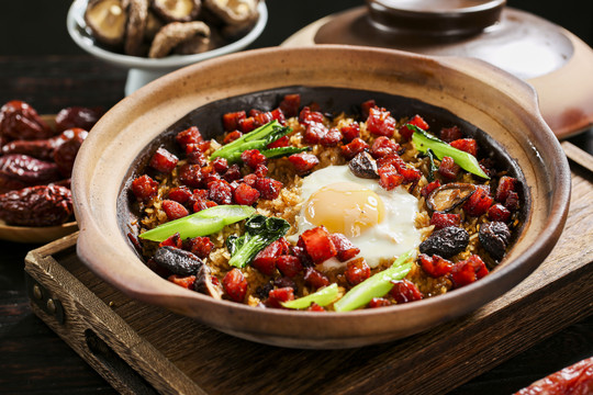 臘味煲仔飯