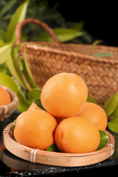 黄杏子