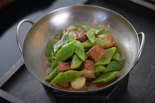 干锅芸豆炖肉