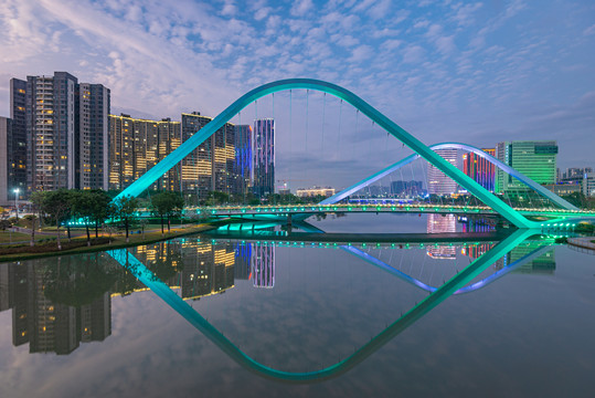 南沙蕉门河车行桥夜景