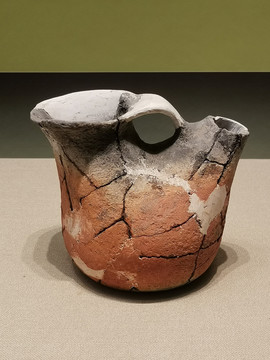 新石器时代马家浜文化陶盉鬹