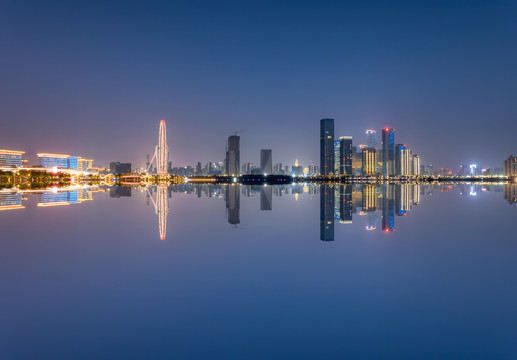 深圳欢乐港湾摩天轮湾区之光夜景