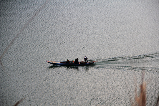 新安江山水画廊渔船