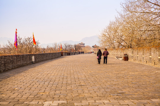 山海关城墙步道