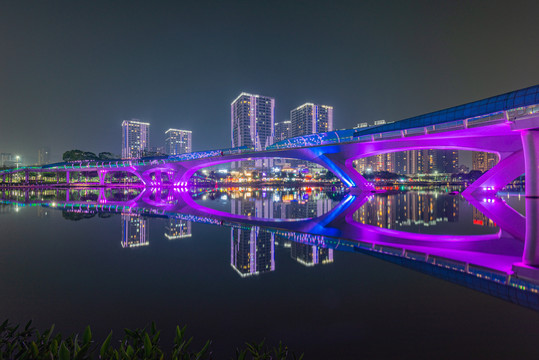 南沙蕉门河人行天桥夜景