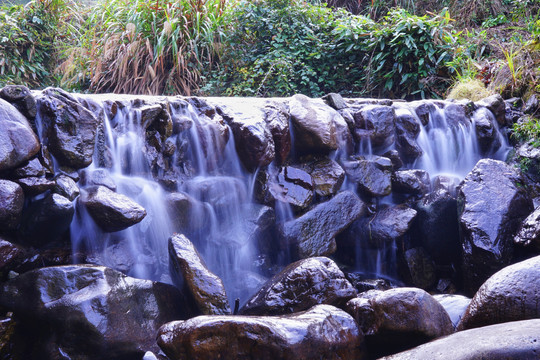 山间小溪