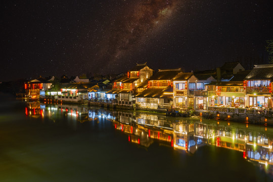 上海朱家角古镇夜景