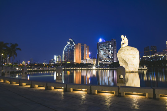 厦门筼筜湖白鹭女神广场夜景