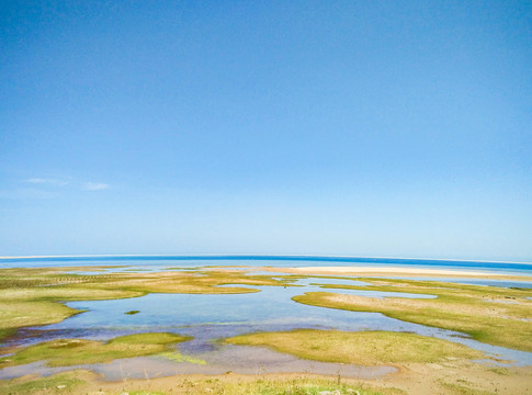 青海湖沙岛风光