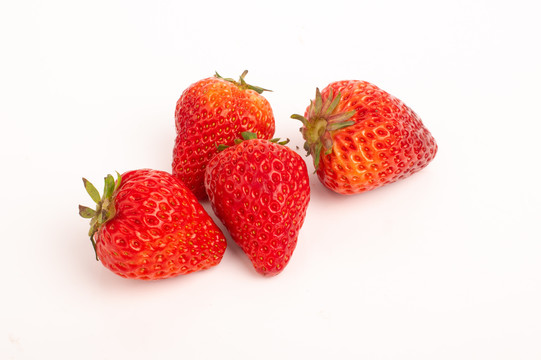 新鲜成熟的有机草莓