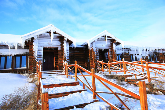 冬季雪原木屋风景