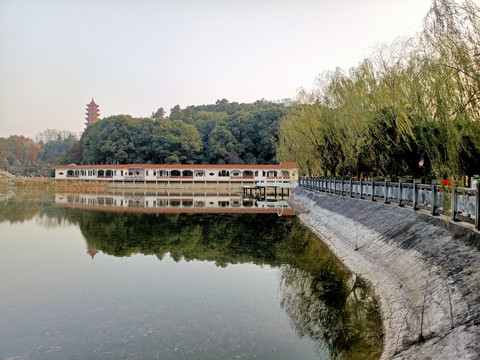 娄底青山公园风景