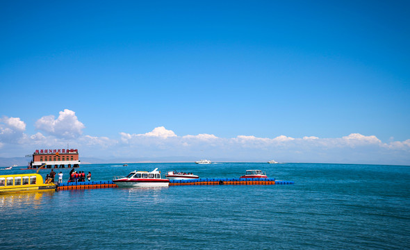 青海湖二郎剑景区