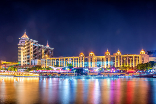 江苏南通濠河风景区夜景