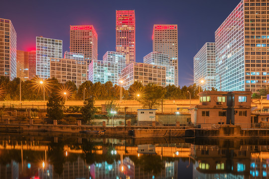 北京建外CBD建筑和通惠河夜景