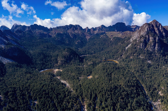 航拍凉山螺髻山