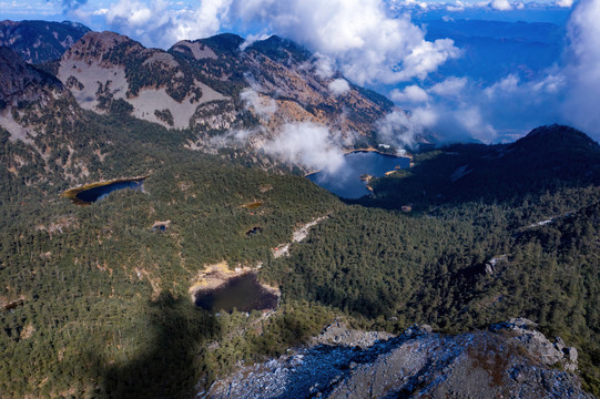 航拍凉山螺髻山