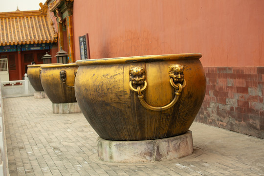 北京故宫铜缸