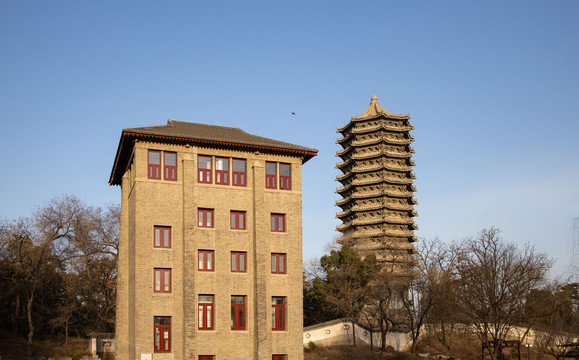 北京大学博雅塔与塔楼
